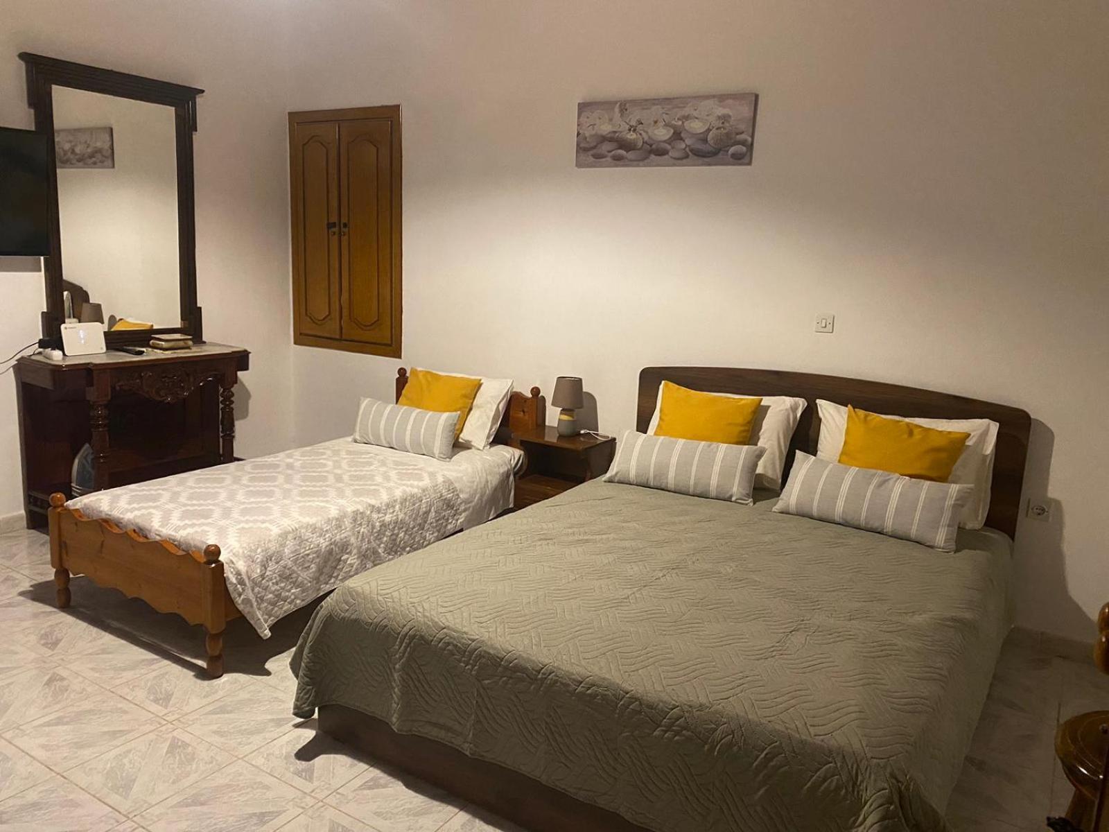 Traditional Villa Efterpi Chalki Town Bagian luar foto